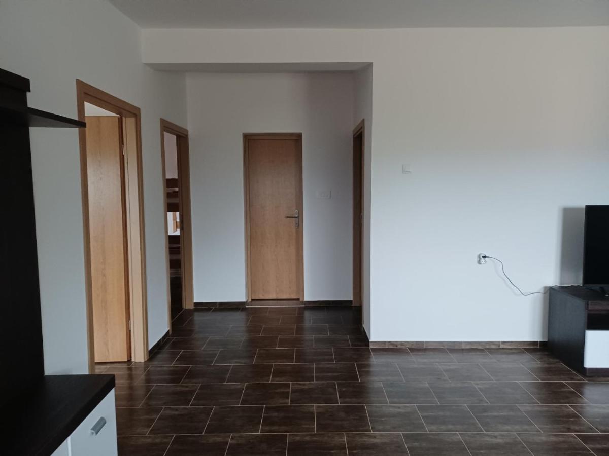 Apartman Milanko Muskovci Exterior foto